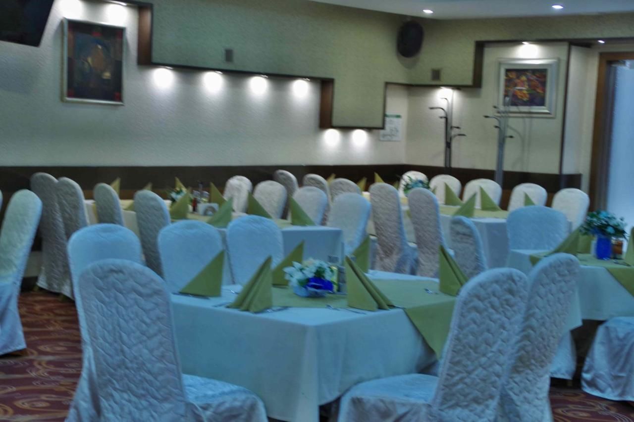 Отель Hotel Forum София-41