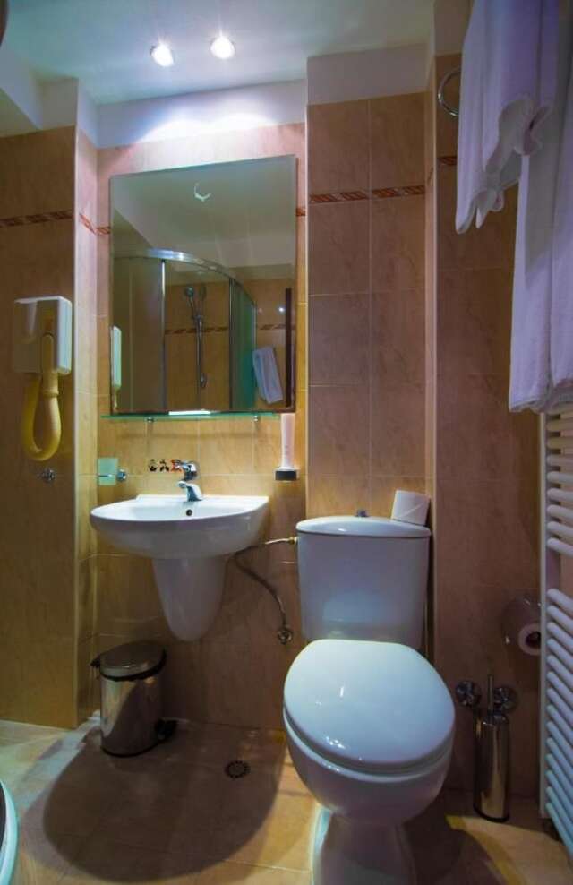 Отель Hotel Forum София-18
