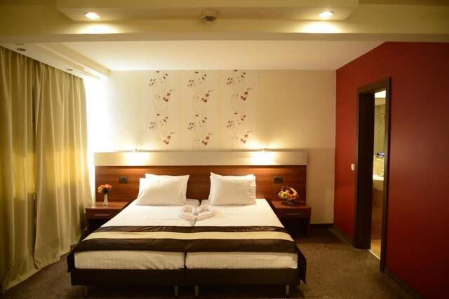 Отель Hotel Forum София-22