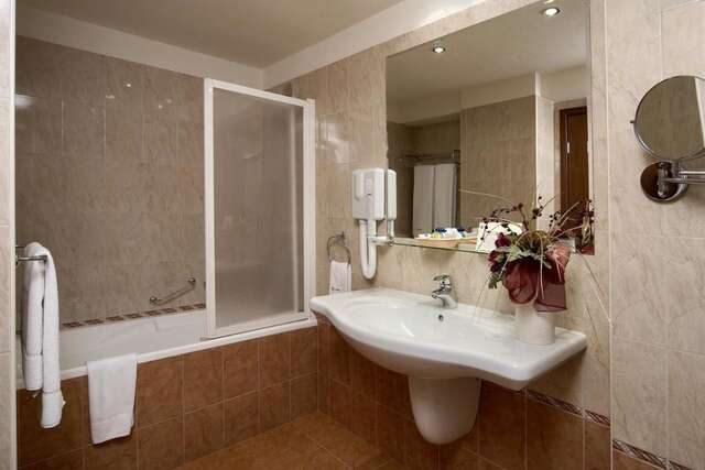 Отель Hotel Forum София-31