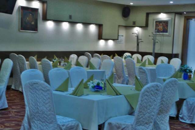 Отель Hotel Forum София-40