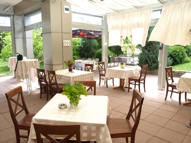 Отель Hotel Forum София-41